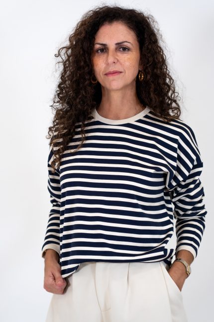 Longsleeve às Riscas - Azul Marinho e Cru